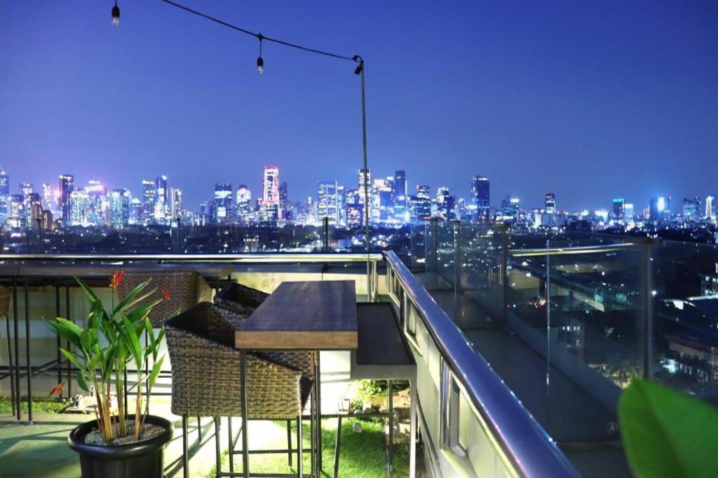 Hotel Grandhika Iskandarsyah Yakarta Exterior foto