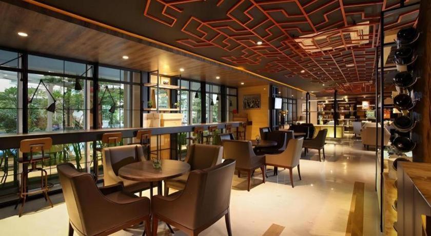 Hotel Grandhika Iskandarsyah Yakarta Exterior foto