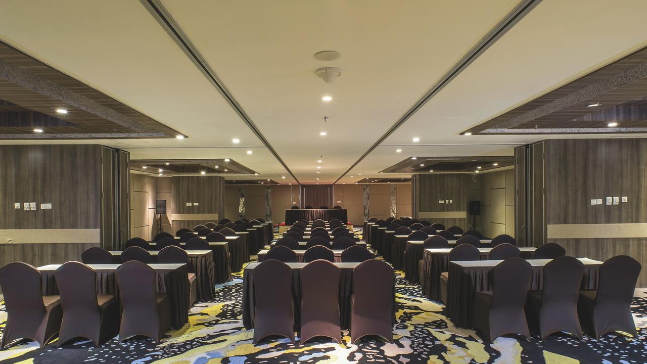 Hotel Grandhika Iskandarsyah Yakarta Exterior foto
