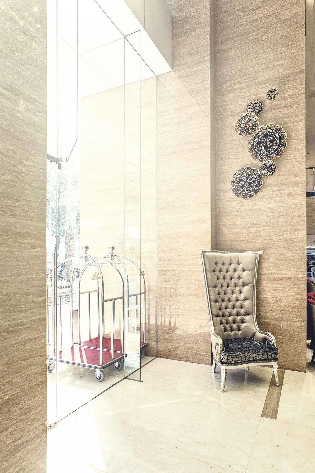 Hotel Grandhika Iskandarsyah Yakarta Exterior foto