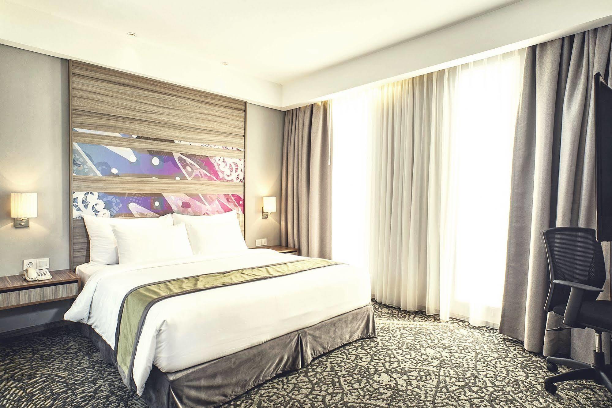 Hotel Grandhika Iskandarsyah Yakarta Exterior foto